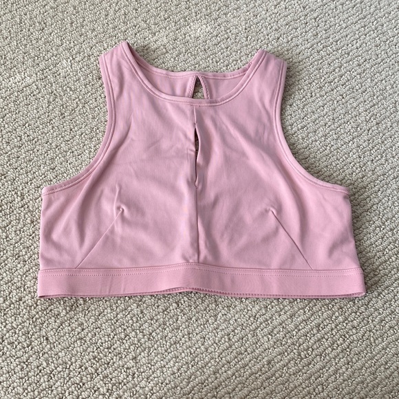 *SOLD* Nike Women’s Sports Bra - Picture 1 of 3